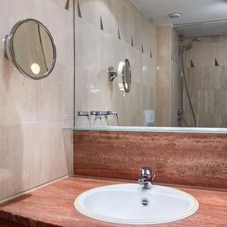 Hotel Nh Sint Pieters 3*