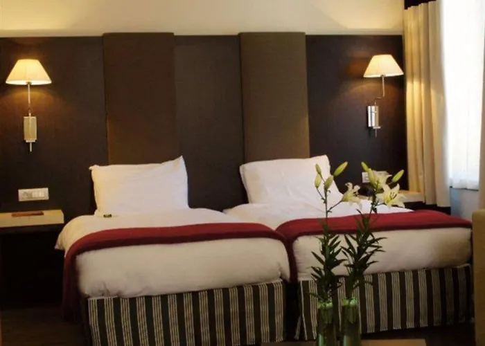 Hotel Nh Sint Pieters 3*