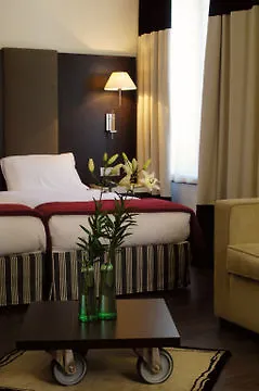 Hotel Nh Sint Pieters 3*