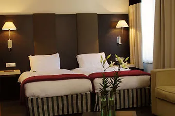 Hotell Nh Sint Pieters